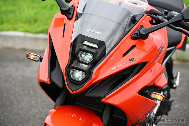 スズキ GSX-8R