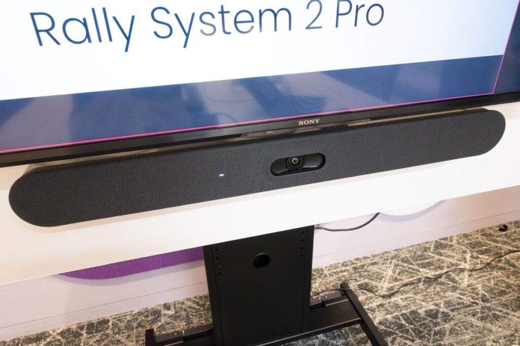 ロジクール、AI対応の次世代ビデオバー「Rally Bar 2」。最上位チップと1インチセンサー採用、音響面も強化 | Gadget Gate ロジクール、AI対応の次世代ビデオバー「Rally Bar 2」。最上位チップと1インチセンサー採用、音響面も強化 | Gadget Gate
