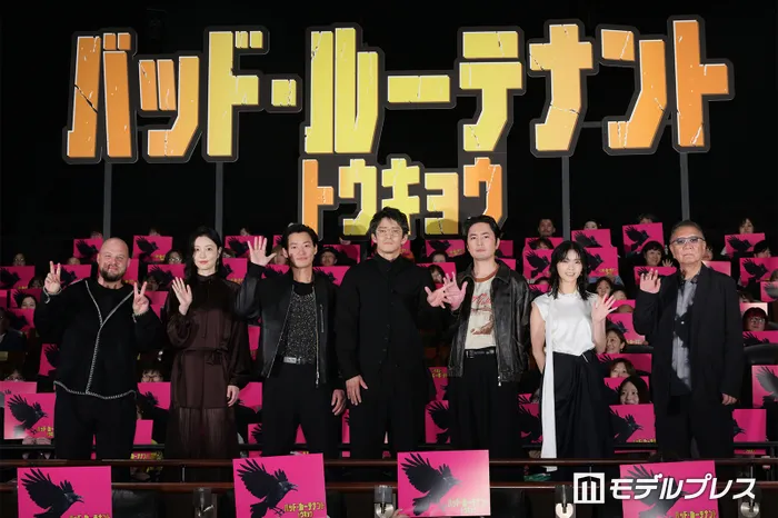 サム・プレスマン、向里祐香、野村周平、小栗旬、間宮祥太朗、西野七瀬、三池崇史監督（C）モデルプレス