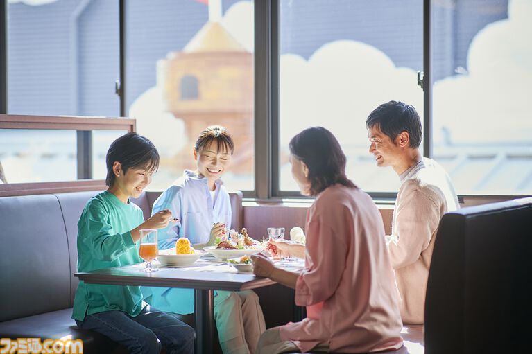 ニンテンドーミュージアム「スーパーファミリーレストラン」内覧リポート。『ゼルダ』のリンク像や隠れピクミン、ニンテンドウ64の食器も！ 大皿料理を実食