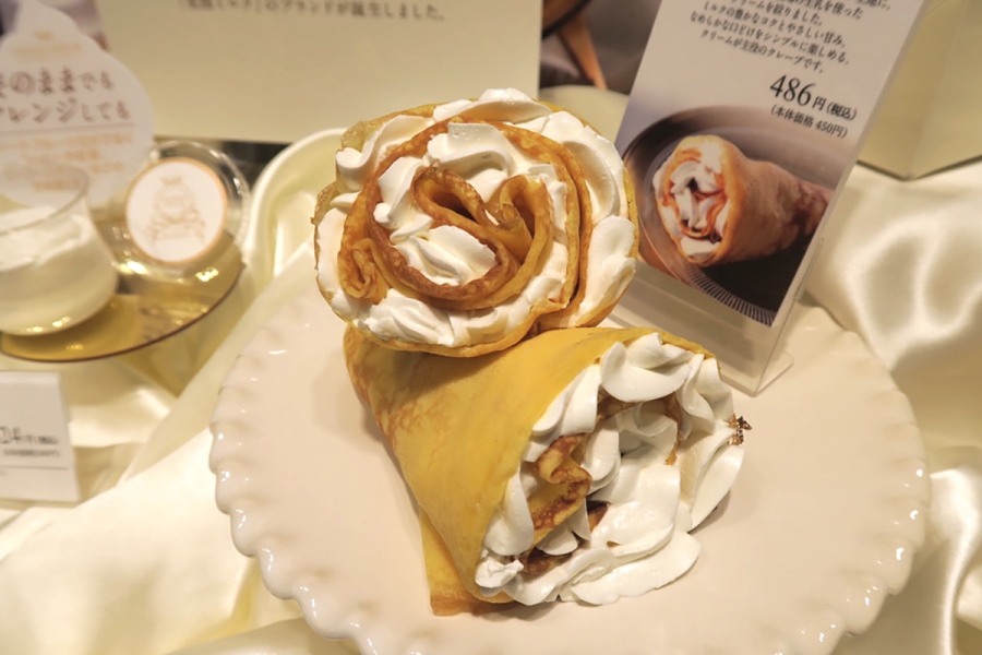 「堂島ミルク」のクレープ（10月16日・メディア内覧会／Lmaga.jp撮影）