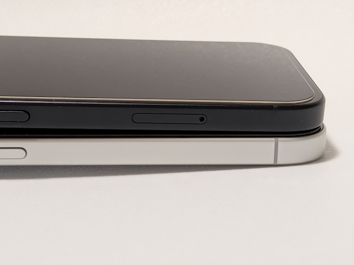 iPhone 17にはSIMカードスロットがない